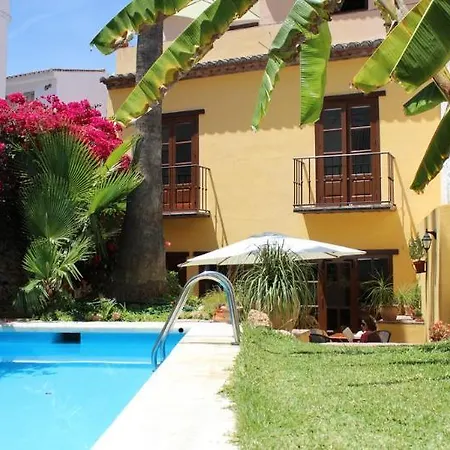 ゲストハウス Boutique Lorca 2*