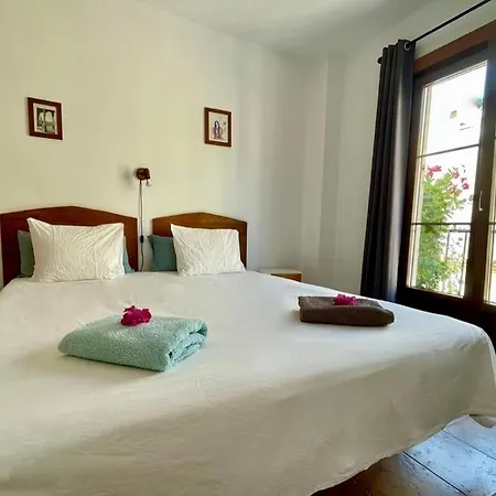Boutique Lorca 2* Нерха